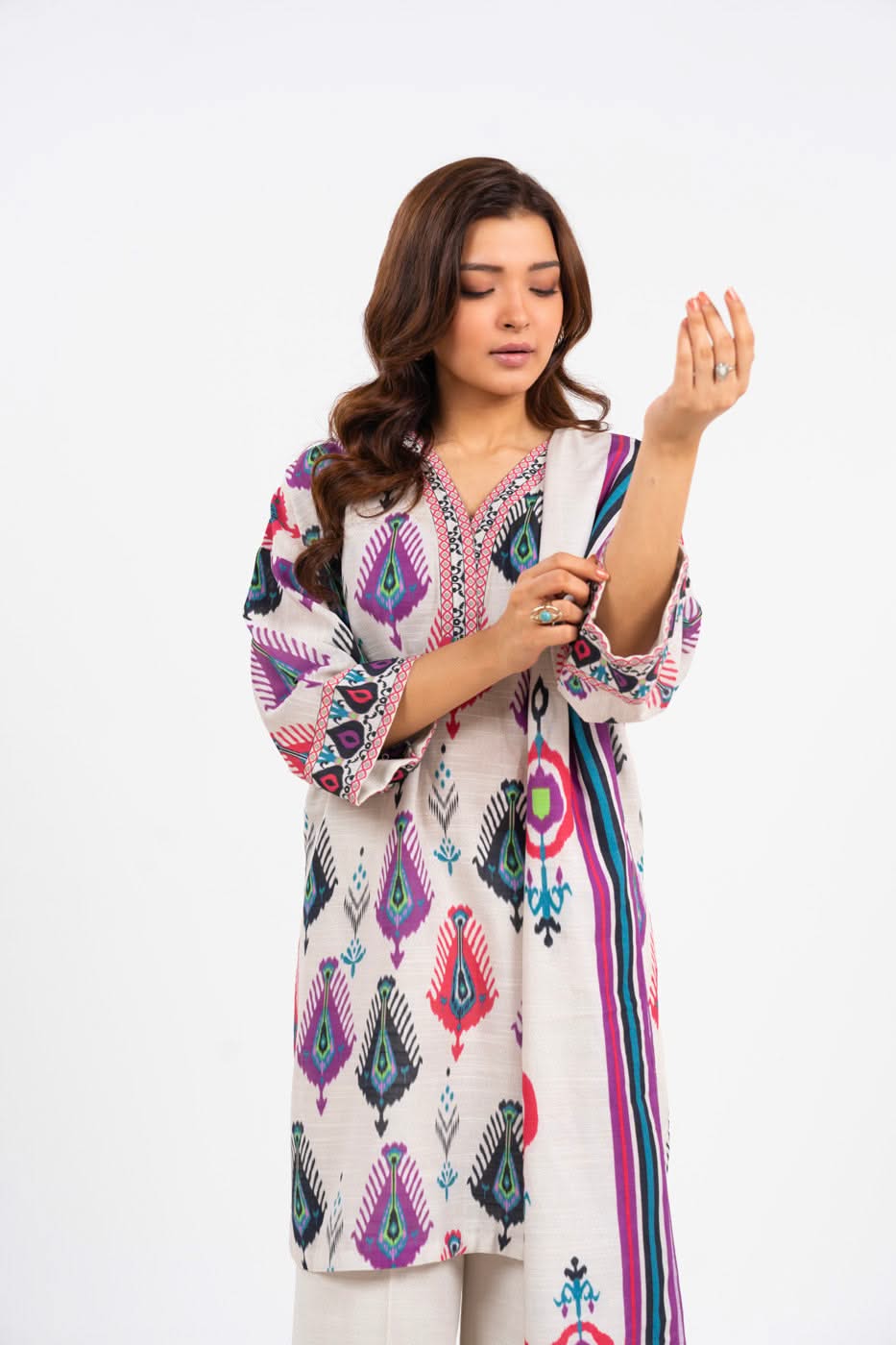 Al Karam PRINTED KHADDAR 3PC SUIT UNSTITCHED